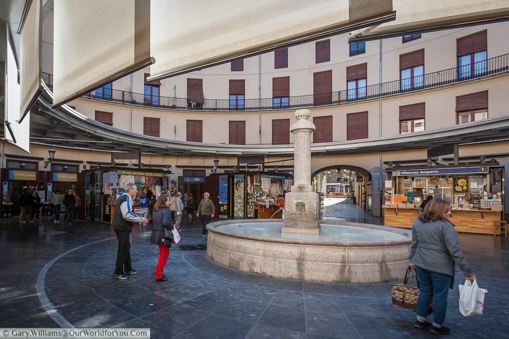 The Plaza Redonda, Valencia, Spain