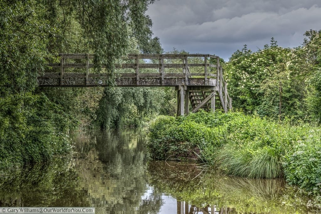 The Hungerford Bridge, Berkshire over the Kennet & Avon Canal, England, United Kingdom