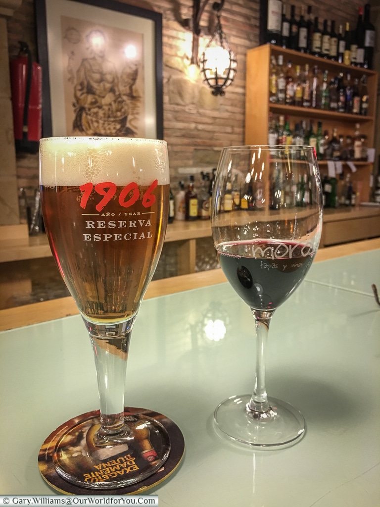 A beer and a wine, Logroño, Spain