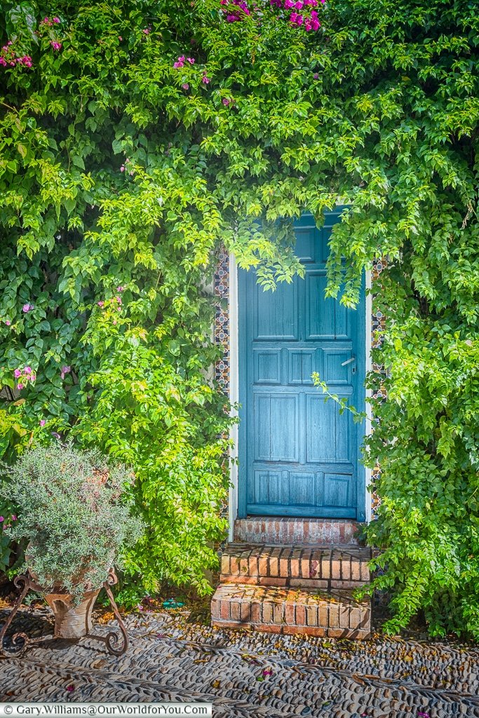 The Enchanting Courtyards of Viana, Córdoba, Spain - Our World for You