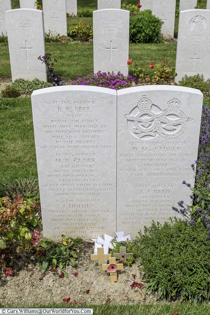 Two headstones, almost joined together, in Bayeux Commonwealth Military Cemetery, to aircrew from the Royal Australian Air Force who perished together.