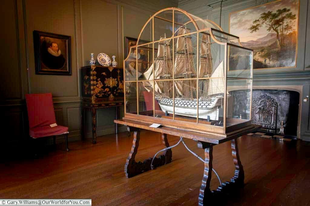 A detailed model of a Napoleonic warship displayed at the Treasurer’s House in York. This exhibit highlights York’s connection to maritime history and fine craftsmanship.