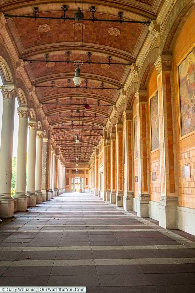 The Trinkhalle in Baden-Baden, with its long colonnade, Corinthian columns, and decorative frescoes. This iconic structure is one of Baden-Baden’s most recognisable landmarks and a highlight of any walking tour.