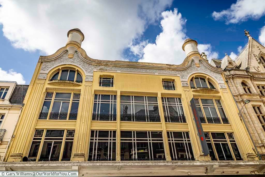 features elegant Art Deco and early 20th-century architectural details. This historic landmark highlights the city’s rich architectural heritage and is an interesting stop for visitors discovering hidden gems in northern France.